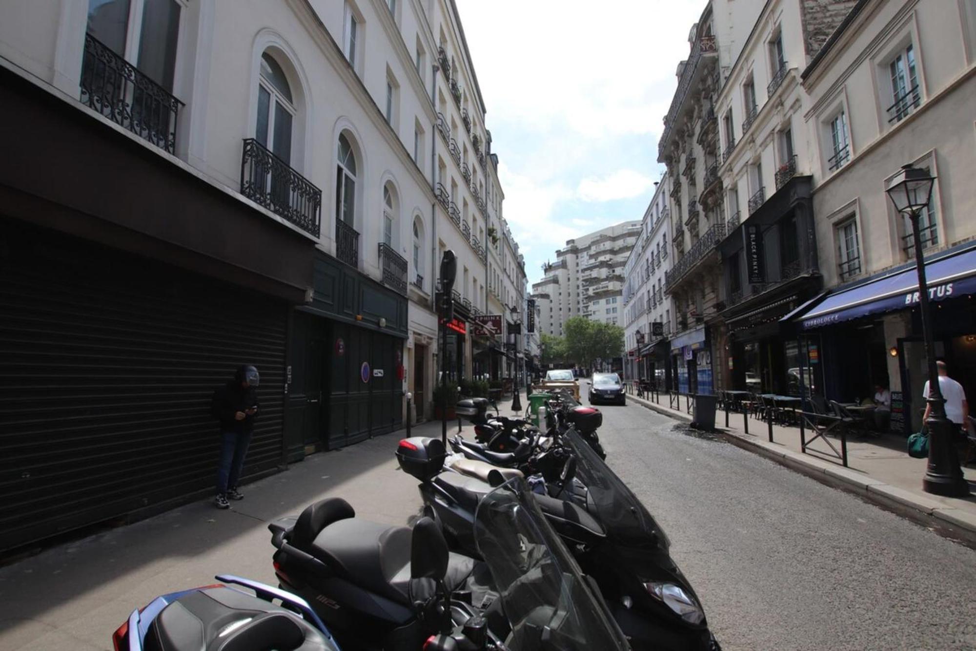 Montparnasse - La Gaite 1Bdr - B'Your Home Paris Bagian luar foto